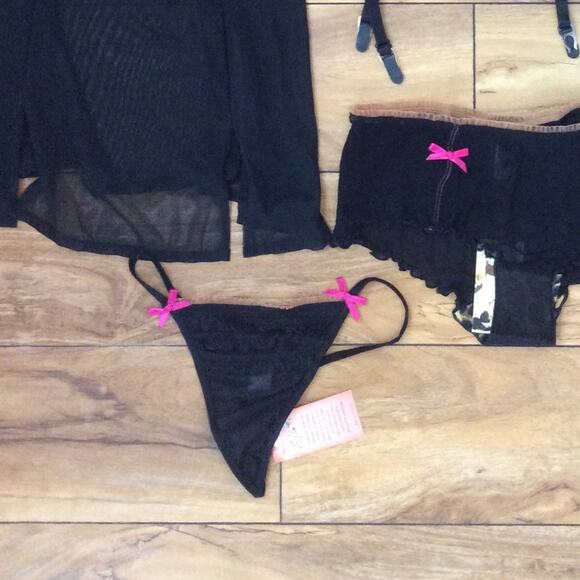 NWT Lucy B Trouble Black G-String Pinup Girl Series - Picture 2 of 4